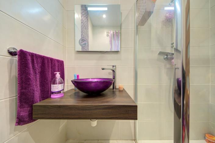 Image No.12-2 Bed Apartment for sale