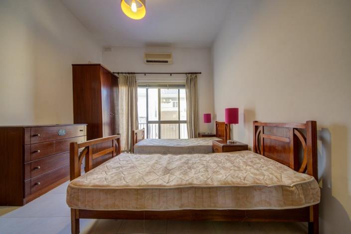 Image No.11-4 Bed Apartment for sale