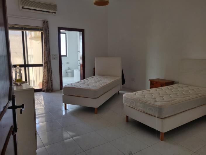 Image No.29-4 Bed Apartment for sale