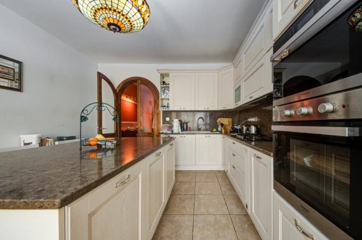 Image No.12-3 Bed House for sale