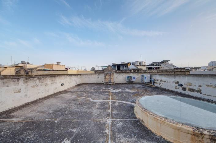 Image No.27-3 Bed House for sale