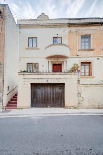 Image No.31-3 Bed House for sale