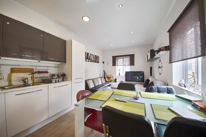 Image No.1-5 Bed Maisonette for sale