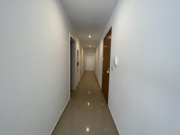 Image No.6-3 Bed Apartment for sale