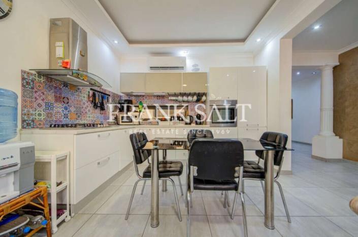 Image No.5-3 Bed Maisonette for sale