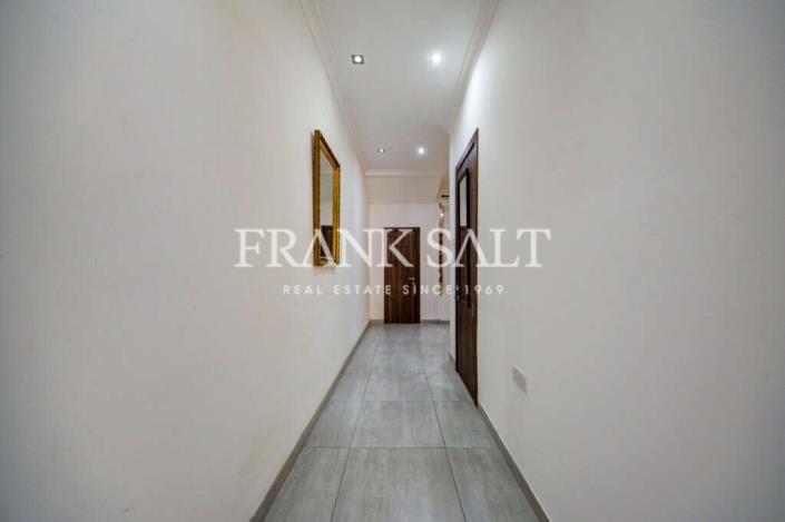 Image No.13-3 Bed Maisonette for sale