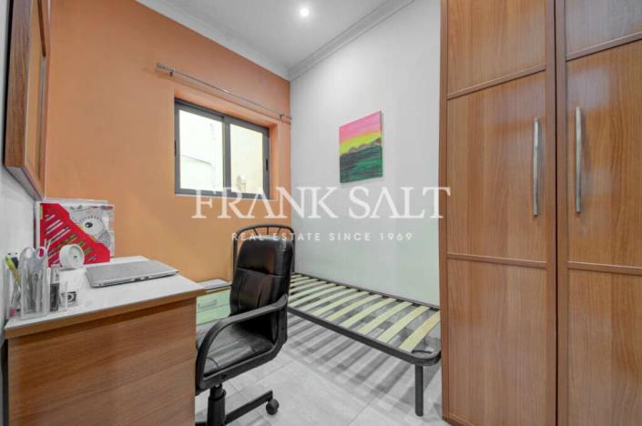 Image No.16-3 Bed Maisonette for sale