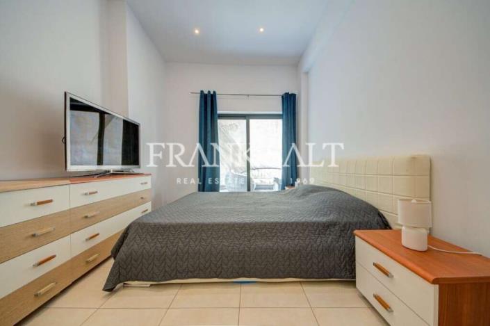 Image No.12-3 Bed Apartment for sale