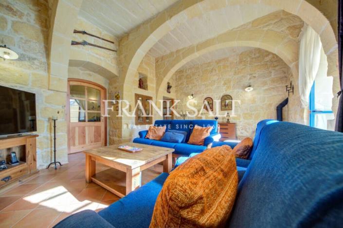 Image No.6-4 Bed Farmhouse for sale