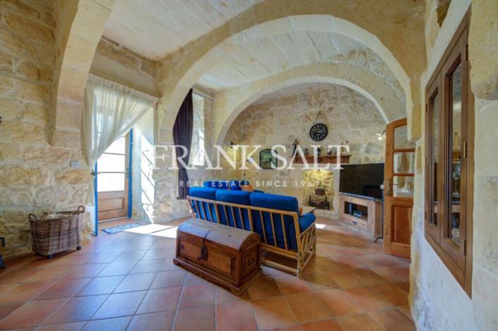 Image No.8-4 Bed Farmhouse for sale