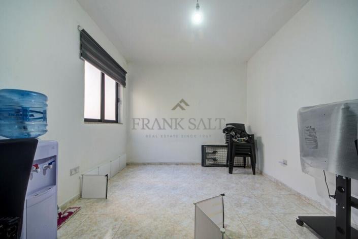 Image No.28-4 Bed Maisonette for sale