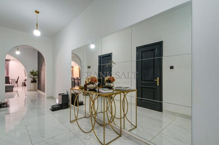 Image No.21-4 Bed Maisonette for sale