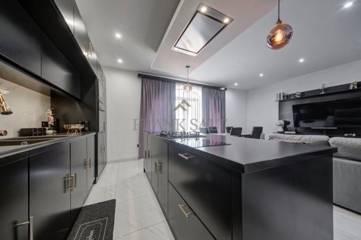 Image No.25-4 Bed Maisonette for sale