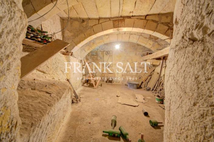 Image No.21-3 Bed Townhouse for sale