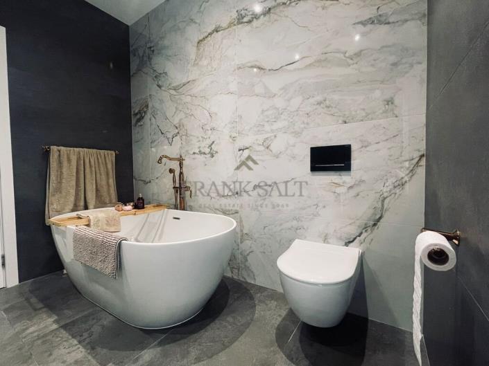 Image No.6-3 Bed Apartment for sale