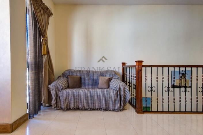 Image No.10-3 Bed Maisonette for sale