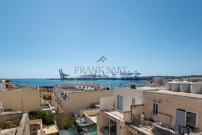 Image No.24-3 Bed Maisonette for sale