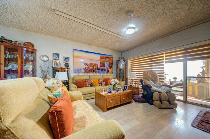 Image No.12-2 Bed Maisonette for sale