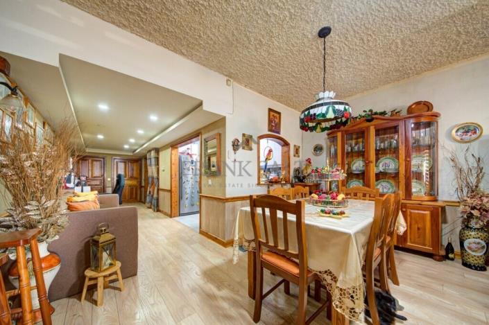 Image No.14-2 Bed Maisonette for sale