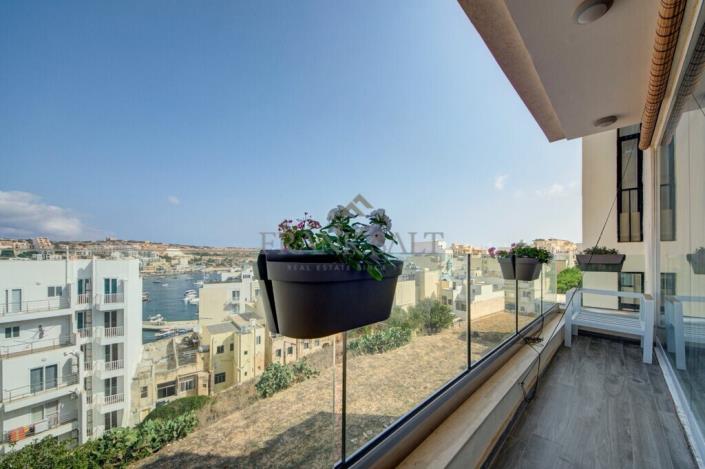 Image No.25-3 Bed Apartment for sale