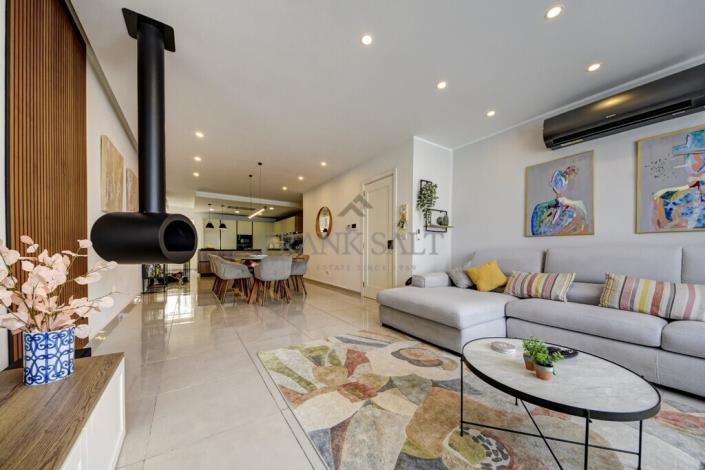 Image No.13-3 Bed Penthouse for sale