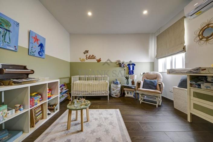 Image No.21-3 Bed Penthouse for sale