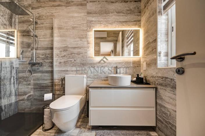 Image No.25-3 Bed Penthouse for sale