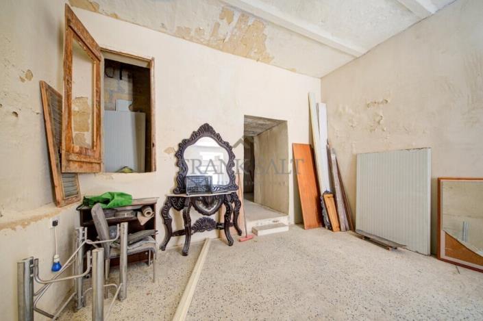 Image No.2-1 Bed Maisonette for sale