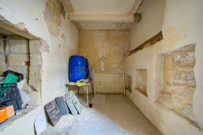 922093_20250915143336327962