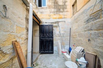 922093_20250915143328417959