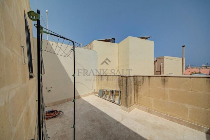 Image No.3-2 Bed Townhouse for sale