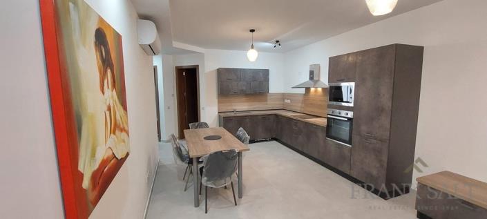 Image No.6-3 Bed Maisonette for sale