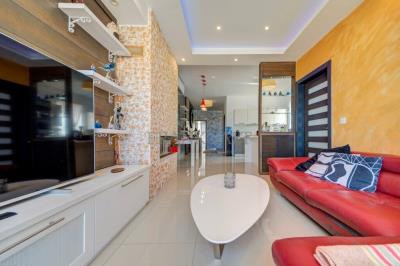 922459_20250926154915872448