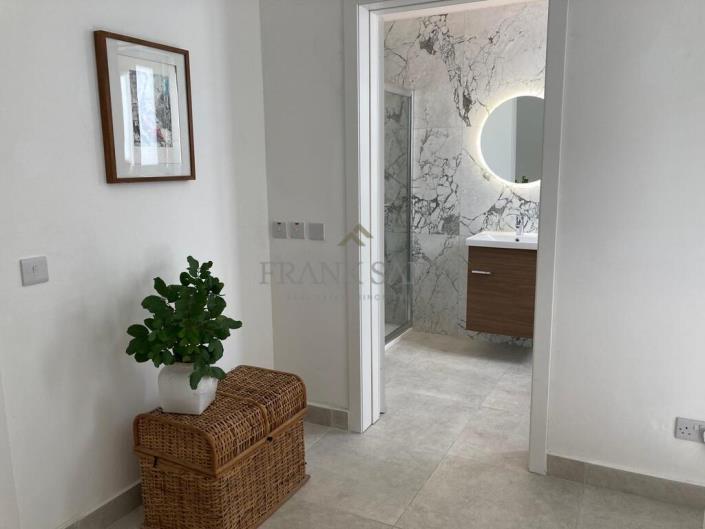 Image No.8-3 Bed Penthouse for sale