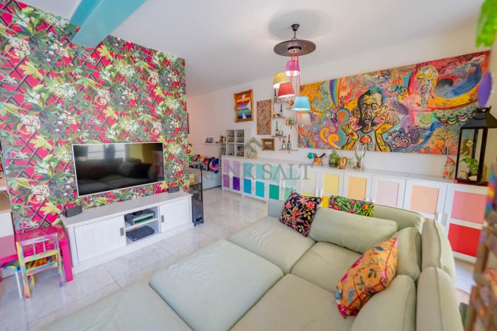 Image No.6-5 Bed Apartment for sale