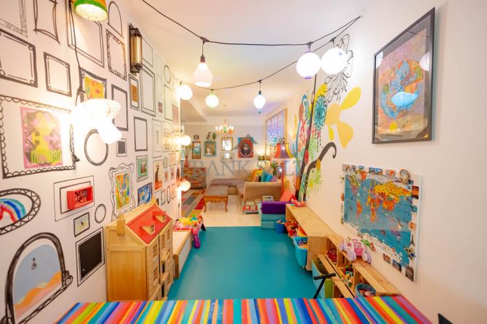 Image No.9-5 Bed Apartment for sale