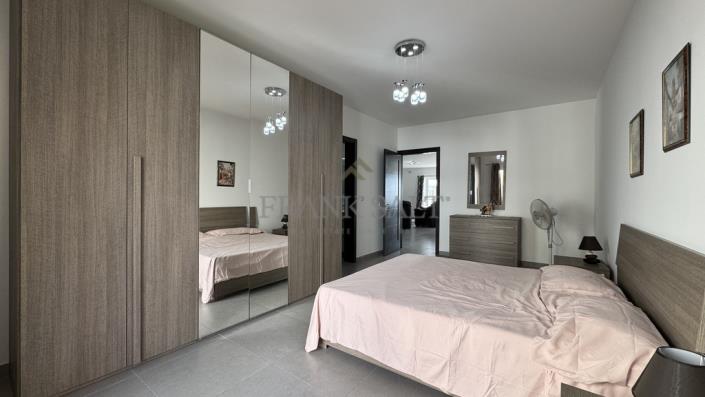 Image No.7-3 Bed Apartment for sale