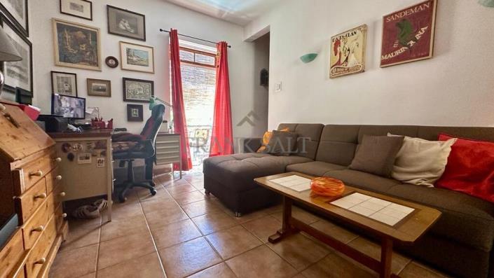 Image No.1-2 Bed Maisonette for sale