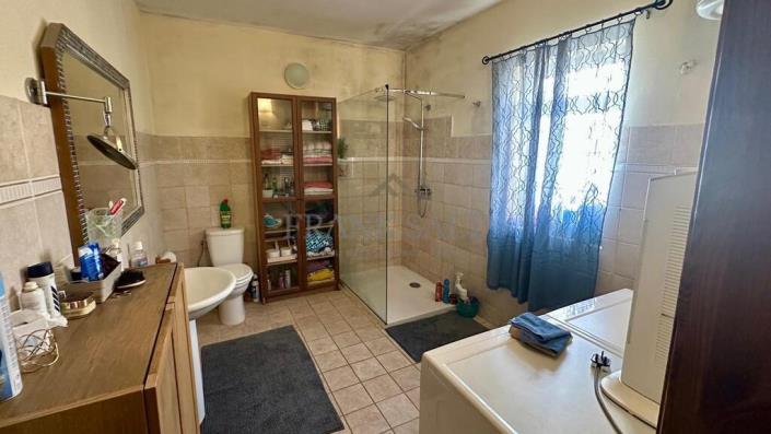 Image No.11-2 Bed Maisonette for sale