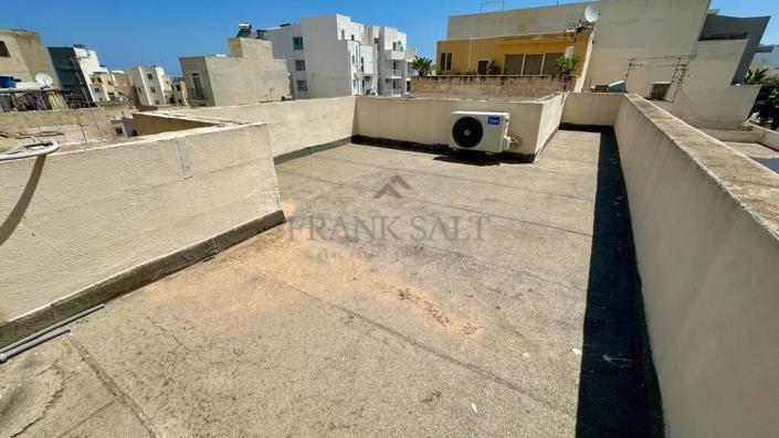 Image No.15-2 Bed Maisonette for sale