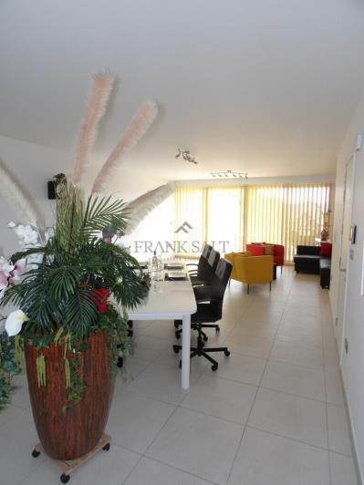 Image No.14-3 Bed Apartment for sale