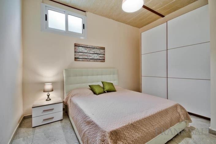 Image No.6-2 Bed Maisonette for sale