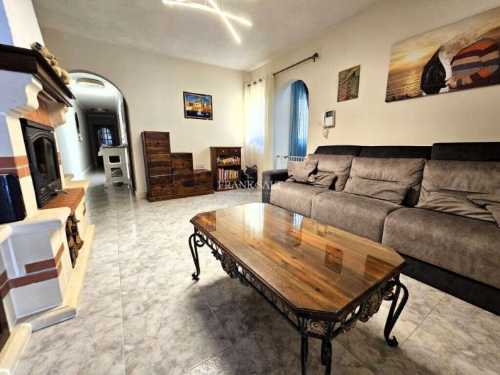 Image No.4-3 Bed Maisonette for sale