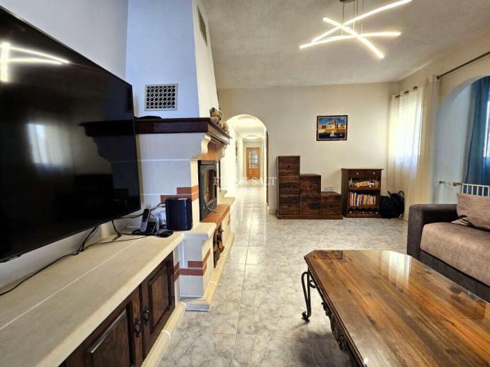 Image No.2-3 Bed Maisonette for sale