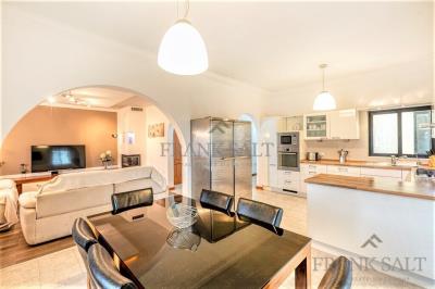 922538_20250911180341328408