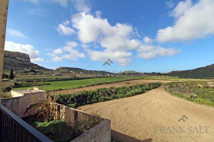 Image No.1-2 Bed Maisonette for sale