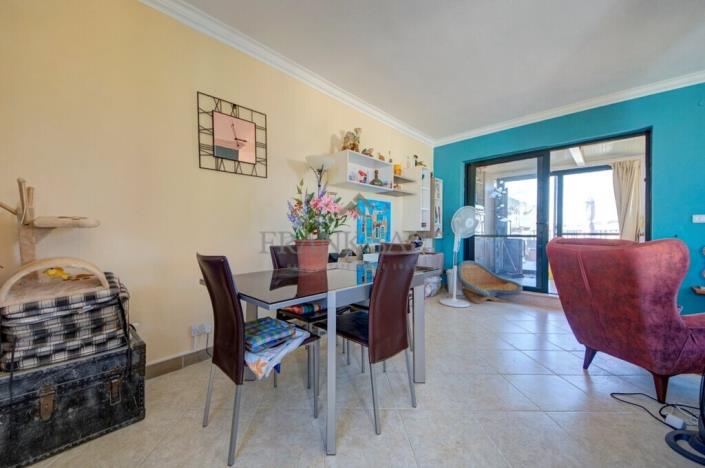 Image No.8-2 Bed Maisonette for sale