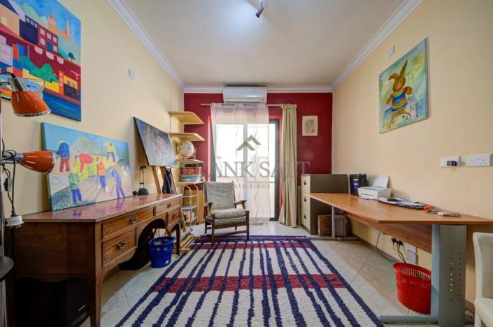 Image No.11-2 Bed Maisonette for sale