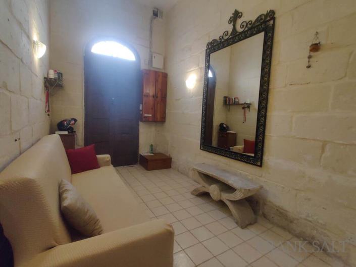 Image No.8-2 Bed Townhouse for sale