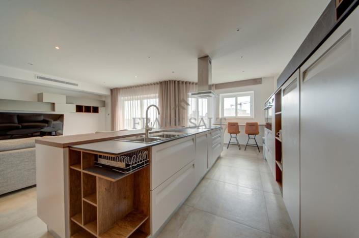 Image No.3-3 Bed Apartment for sale